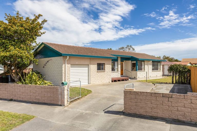 Photo of property in 45 Ashwood Street, Parklands, Christchurch, 8083