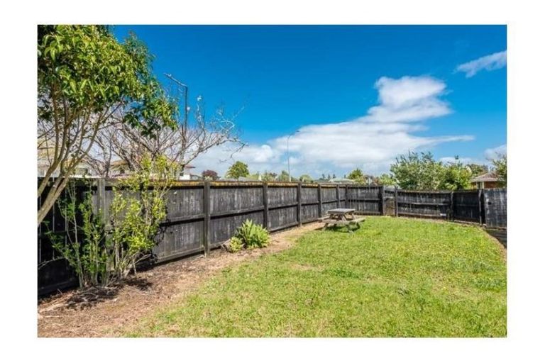 Photo of property in 2/182 Shirley Road, Papatoetoe, Auckland, 2025