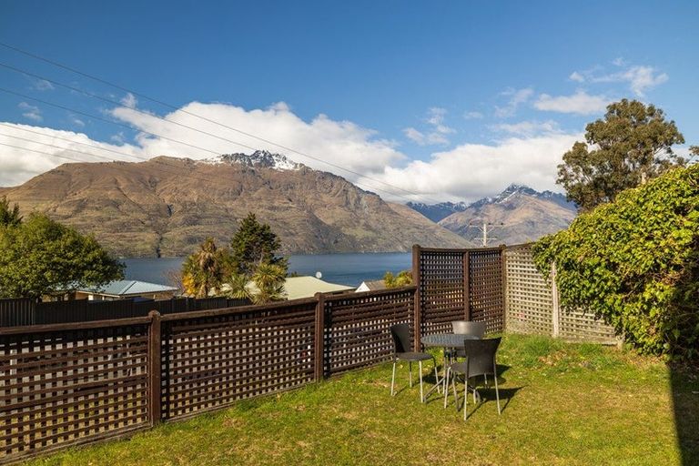 Photo of property in 5 Arawata Terrace, Fernhill, Queenstown, 9300