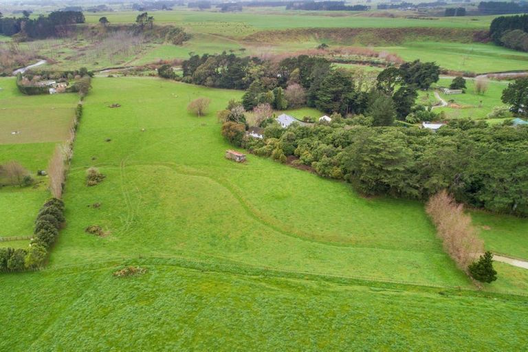 Photo of property in 200 Hewitts Road, Linton, Palmerston North, 4472