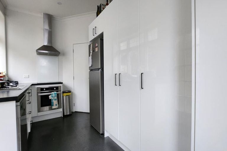 Photo of property in 7 Mckenzie Terrace, Te Aro, Wellington, 6011