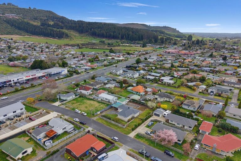 Photo of property in 2 Isobel Street, Fairy Spring, Rotorua, 3015