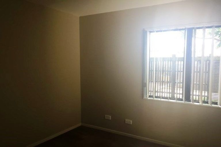 Photo of property in 4 Opito Way, East Tamaki, Auckland, 2013