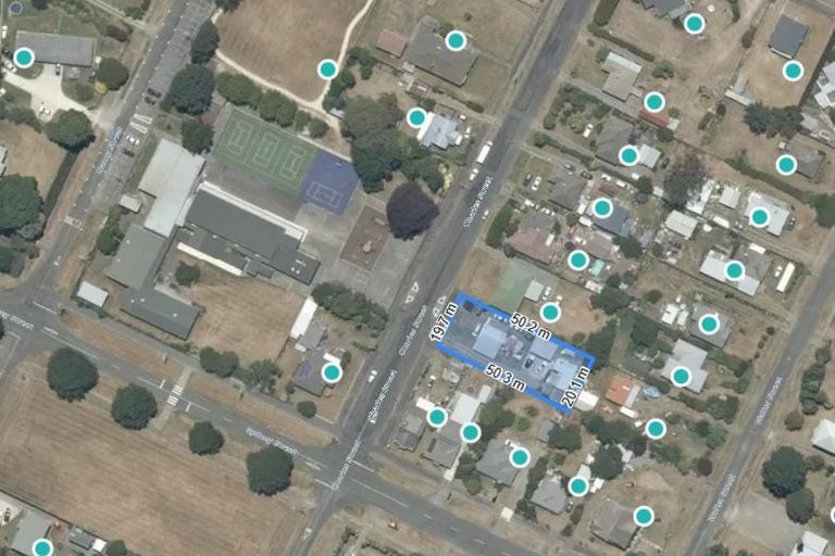 Photo of property in 22 Charles Street, Takapau, 4203