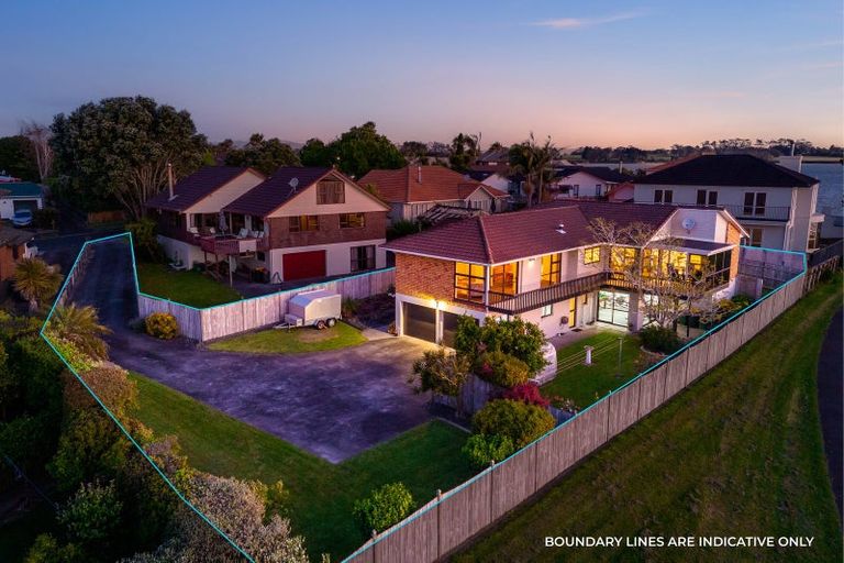 Photo of property in 21 St Annes Crescent, Wattle Downs, Auckland, 2103