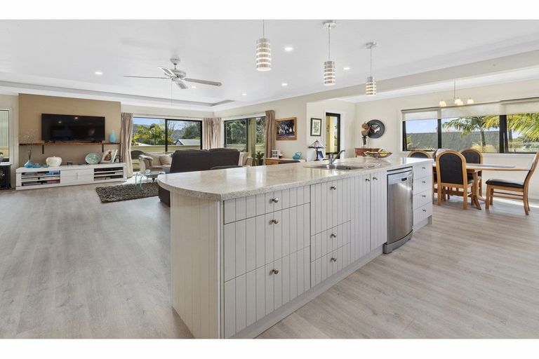 Photo of property in 74 Harbour View Road, Point Wells, Warkworth, 0986