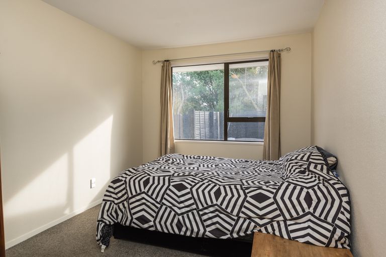 Photo of property in 2/60a Somme Street, St Albans, Christchurch, 8014