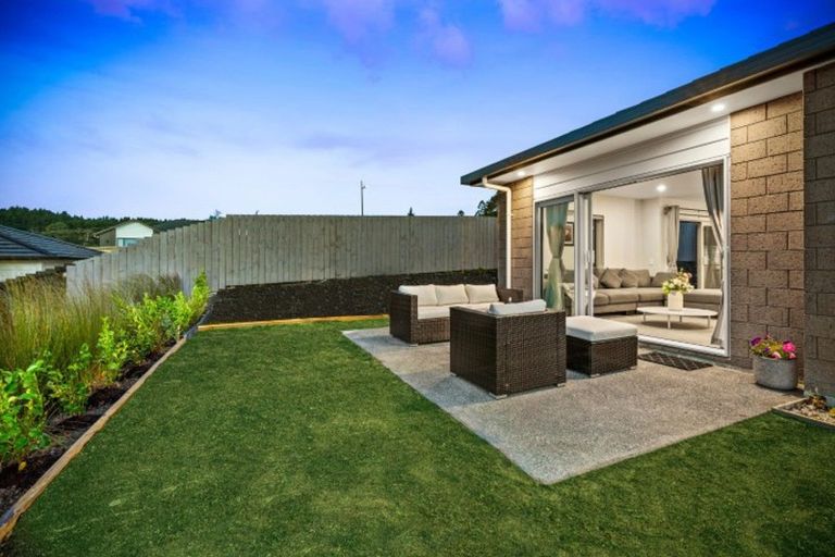 Photo of property in 9 Jeroboam Loop, Kumeu, 0810