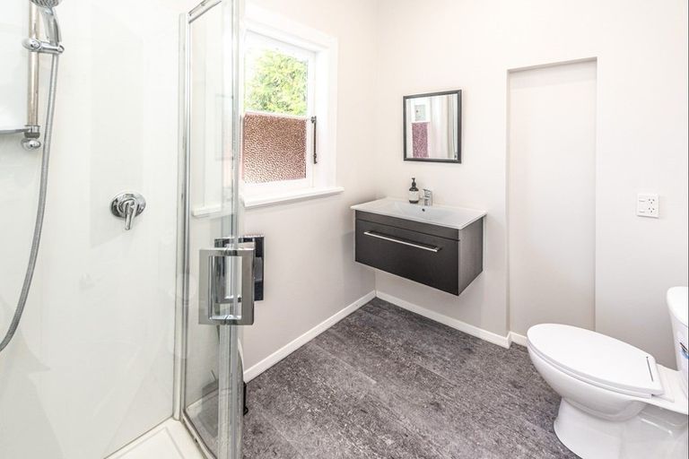 Photo of property in 2c Saint Leonard Street, Saint Johns Hill, Whanganui, 4501