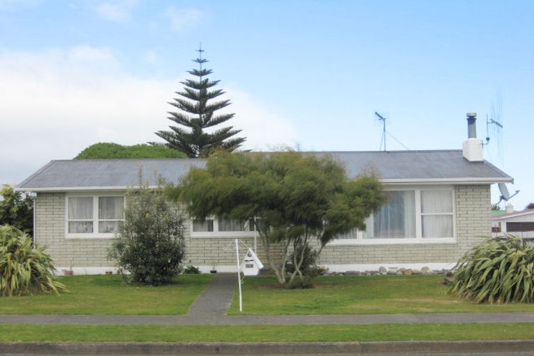 Photo of property in 130 Liverpool Street, Levin, 5510