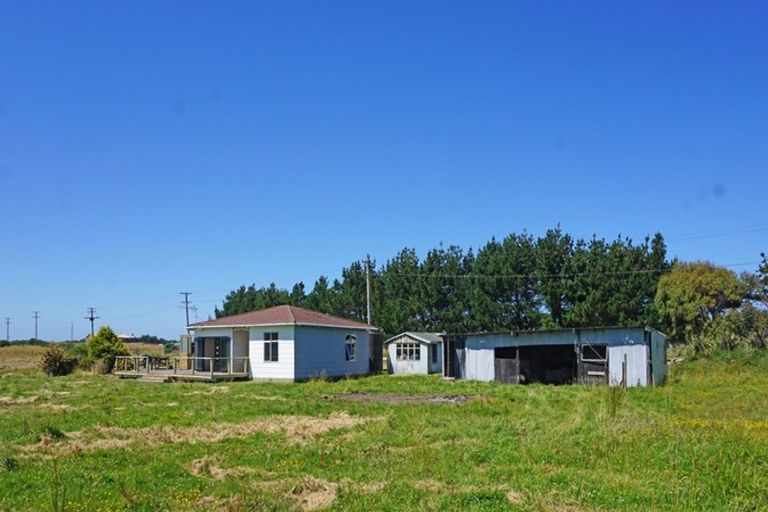 Photo of property in 5 Chalmers Road, Greenhills, Invercargill, 9877