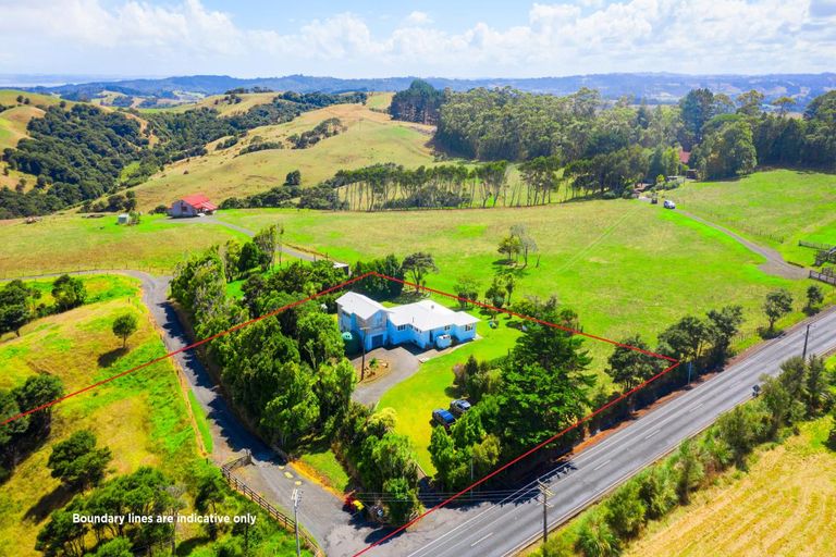 Photo of property in 616 Peak Road, Helensville, 0875