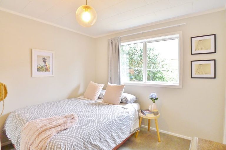Photo of property in 25a Lidcombe Place, Avondale, Auckland, 1026