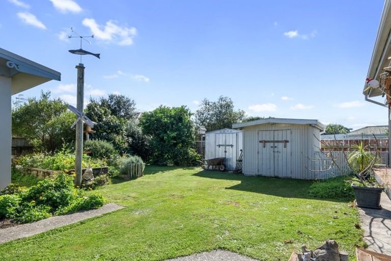 Photo of property in 49 George Street, Levin, 5510
