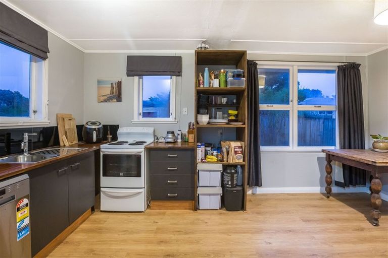 Photo of property in 67 Pikarere Street, Titahi Bay, Porirua, 5022