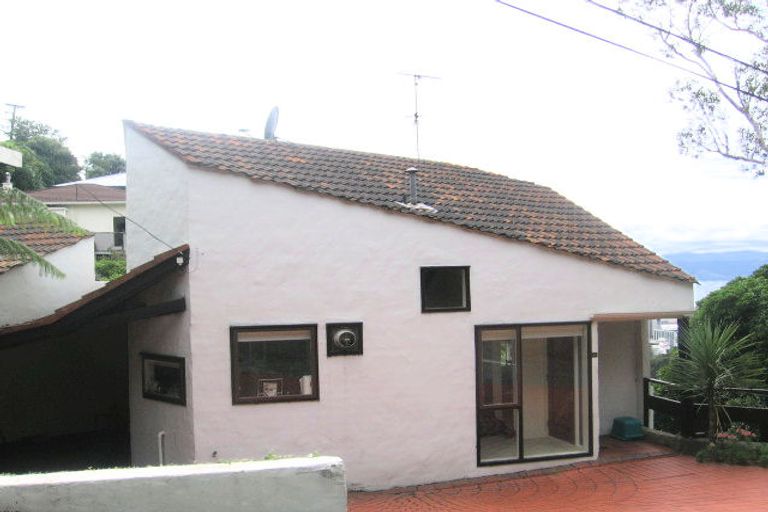 Photo of property in 50 Orangi Kaupapa Road, Northland, Wellington, 6012