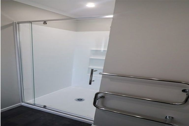 Photo of property in 2/12 Keitha Place, Glenview, Hamilton, 3206