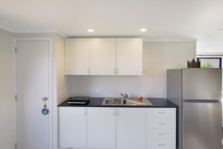 Photo of property in 15 Heathridge Place, Burswood, Auckland, 2013