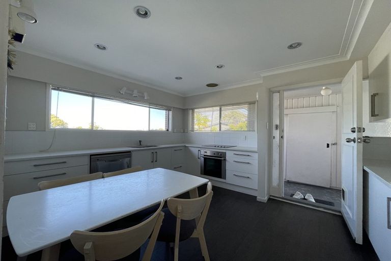 Photo of property in 2/34 Lake View Road, Takapuna, Auckland, 0622