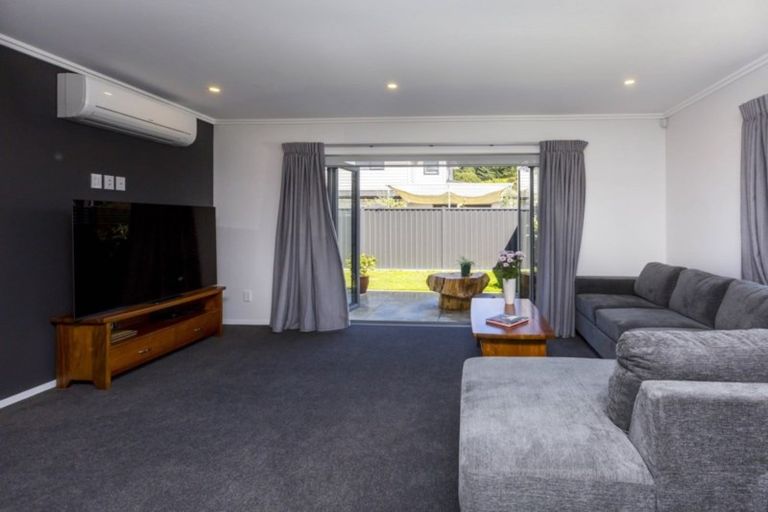 Photo of property in 9 Chalfont Road, Silverstream, Upper Hutt, 5019