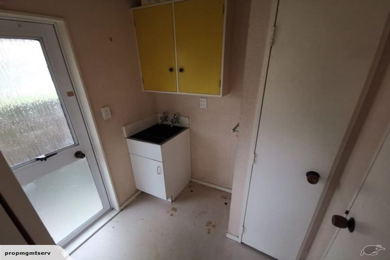 Photo of property in 28 Glynnbrooke Street, Te Atatu South, Auckland, 0610