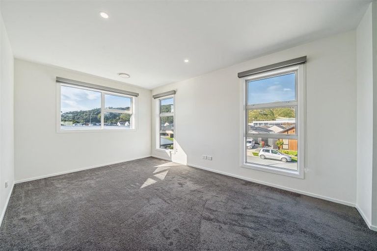Photo of property in 32 Castletown Street, Wallaceville, Upper Hutt, 5018