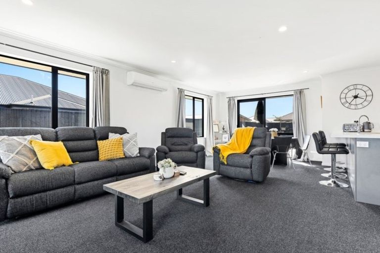 Photo of property in 62 Petries Road, Woodend, 7610