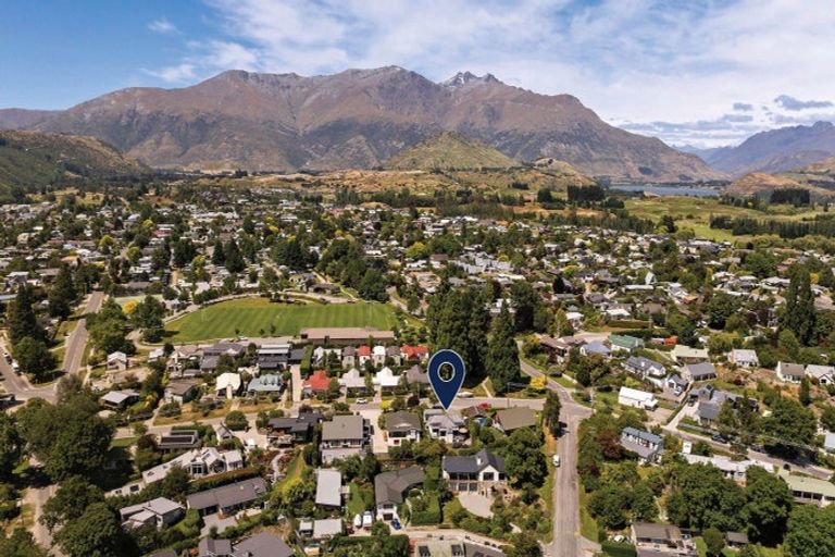 Photo of property in 14 Suffolk Street, Arrowtown, 9302