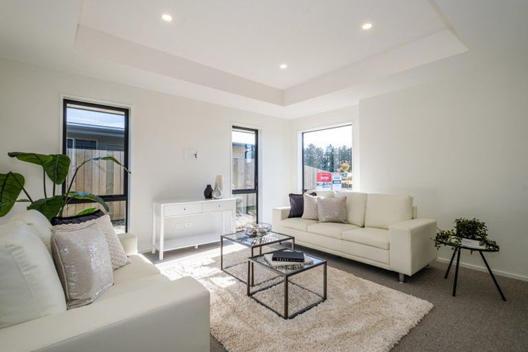 Photo of property in 5 Arrowsmith Drive, Clover Park, Auckland, 2019