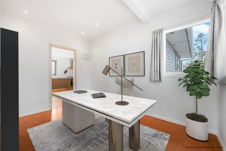 Photo of property in 37a Border Road, Henderson, Auckland, 0612