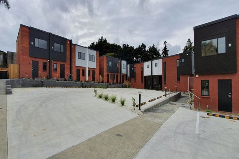 Photo of property in 8/72 Alfriston Road, Manurewa East, Auckland, 2102