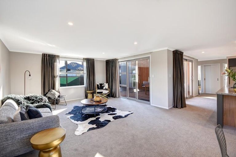 Photo of property in 1 Begg Street, South Dunedin, Dunedin, 9012