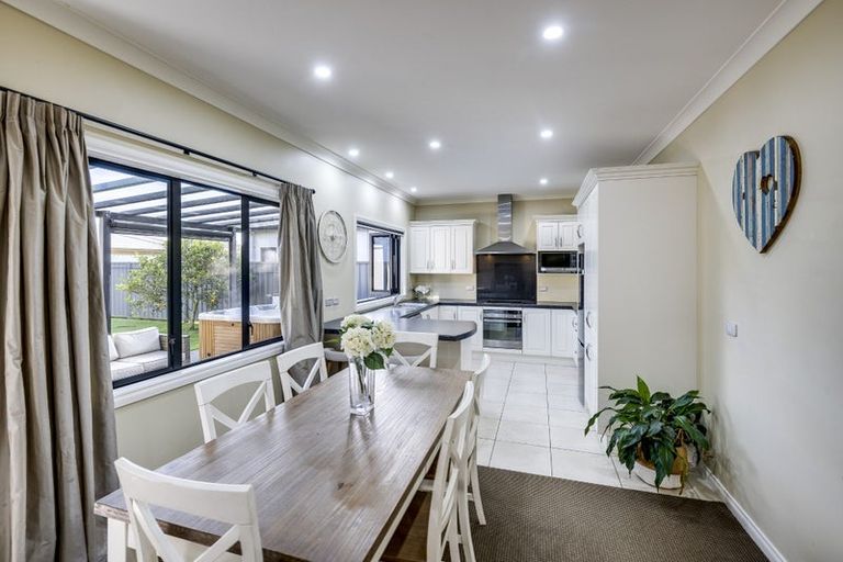 Photo of property in 3 Portland Place, Poraiti, Napier, 4112