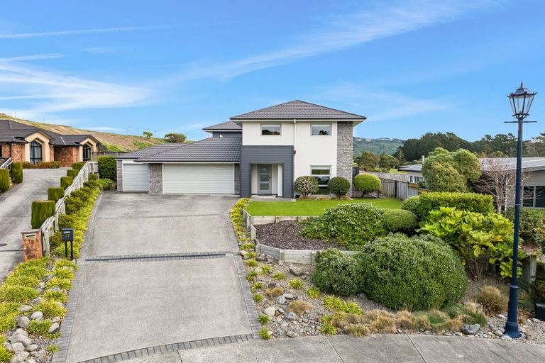 Photo of property in 17 Kepler Way, Aotea, Porirua, 5024