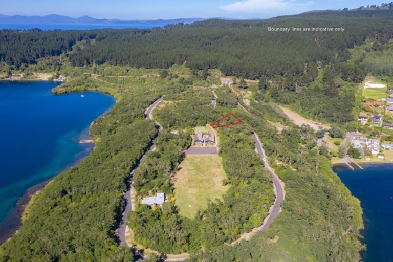 Photo of property in 22 Parawera Drive, Acacia Bay, Taupo, 3330