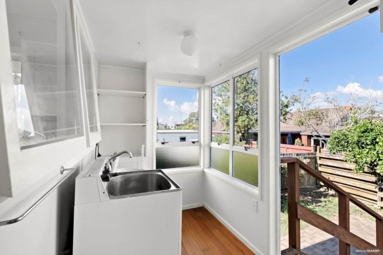 Photo of property in 6/34 Pupuke Road, Takapuna, Auckland, 0622