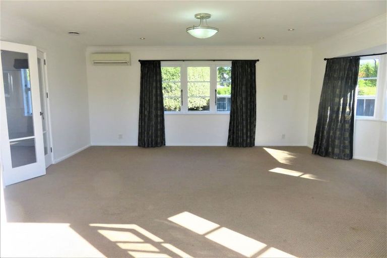 Photo of property in 18 Anderson Road, Taradale, Napier, 4112