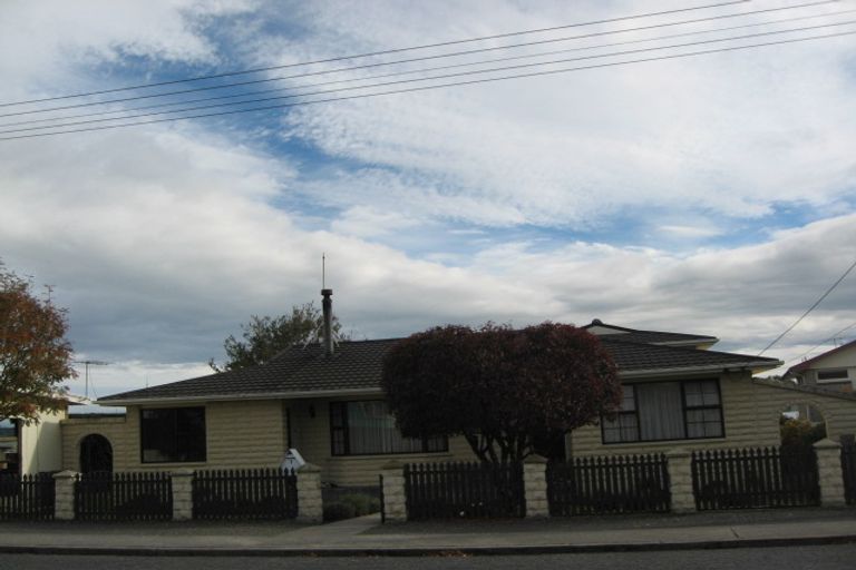 Photo of property in 1 Springfield Street, Balclutha, 9230