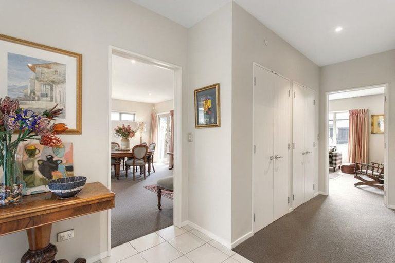 Photo of property in 69 Jeffreys Road, Fendalton, Christchurch, 8052