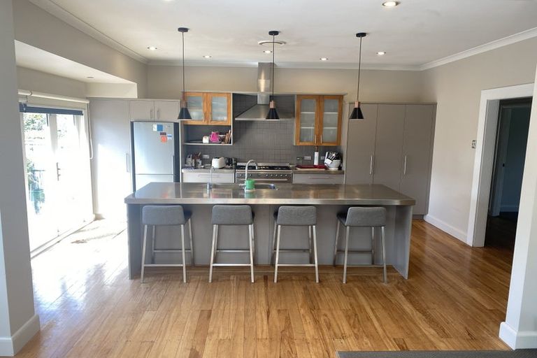 Photo of property in 15 Fairfield Road, Fairfield, Hamilton, 3214