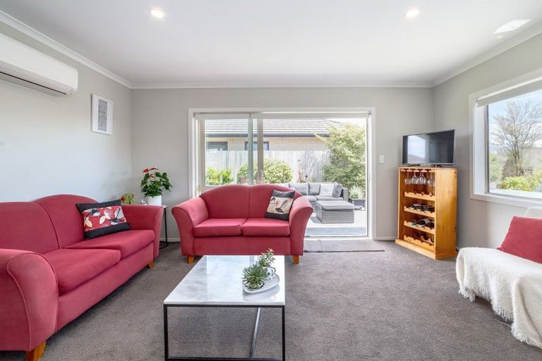 Photo of property in 29 Feist Street, Carterton, 5713