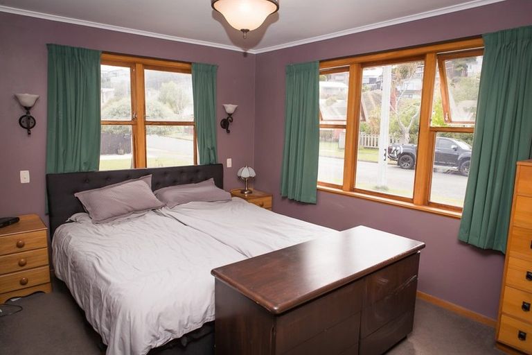 Photo of property in 14 Parnell Street, Fairfield, Lower Hutt, 5011