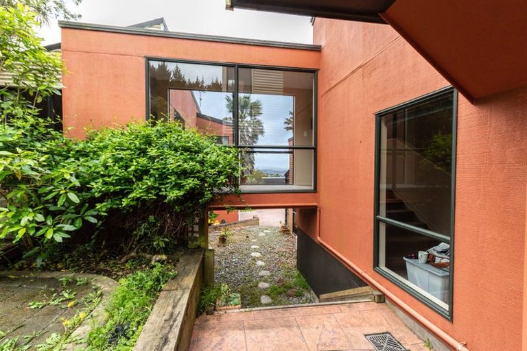 Photo of property in 51 Sunrise Boulevard, Tawa, Wellington, 5028