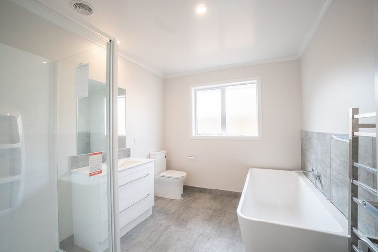 Photo of property in 42 Lombard Street, Palmerston North, 4410