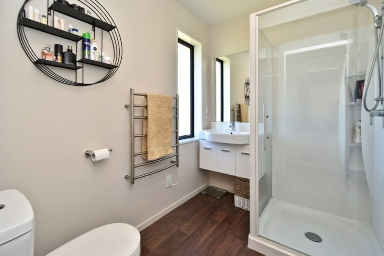 Photo of property in 10 Devlin Avenue, Rangiora, 7400