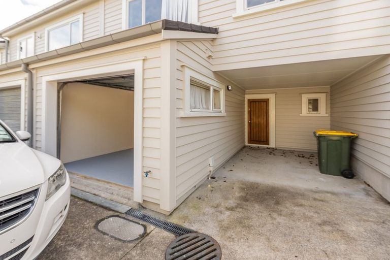 Photo of property in 7/78 Fernhill Way, Oteha, Auckland, 0632