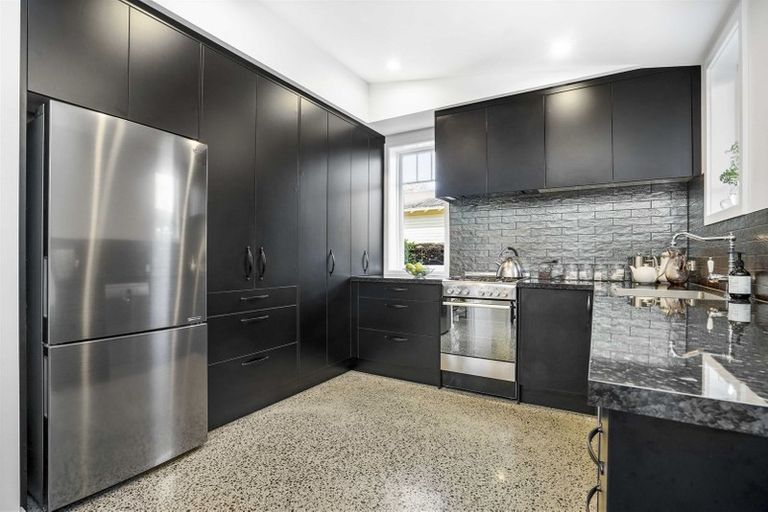 Photo of property in 8 Stanley Street, Claudelands, Hamilton, 3214