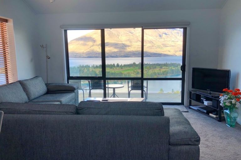 Photo of property in 11/63-69 Edinburgh Drive, Queenstown, 9300