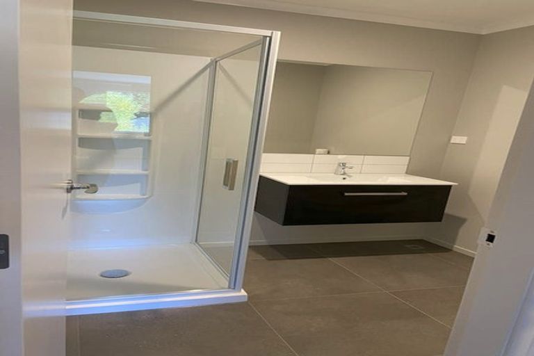 Photo of property in 54 Martingale Drive, Whitby, Porirua, 5024