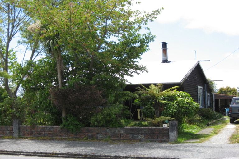 Photo of property in 7 Derby Street, Westport, 7825